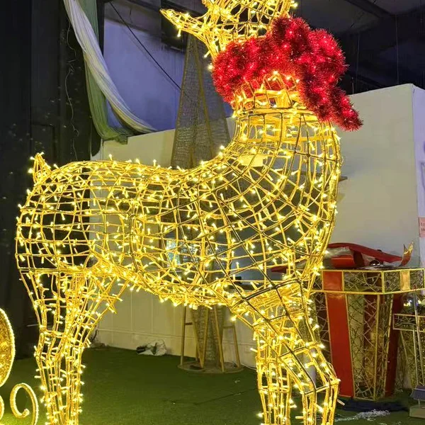 12 ft Reindeer with Moving Head