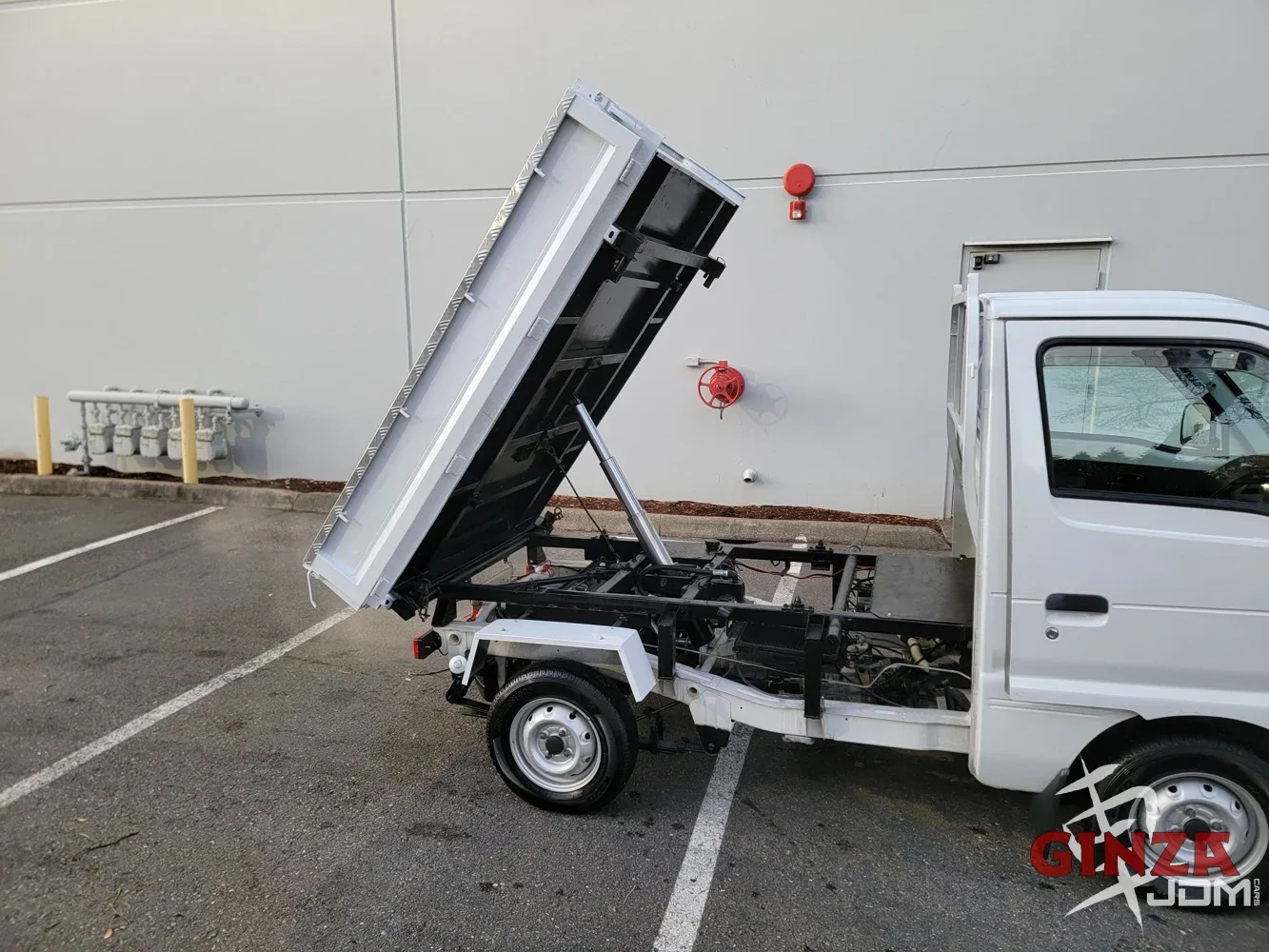 1997 Suzuki Carry dump Dump