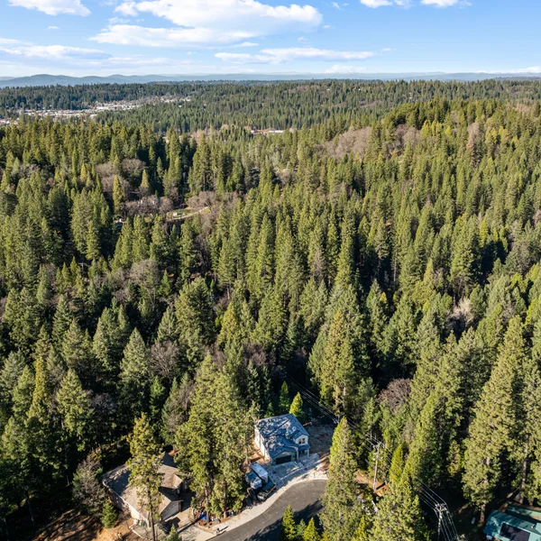 Finding the Right Ground: Land Acquisition and Site Feasibility for Luxury Homes