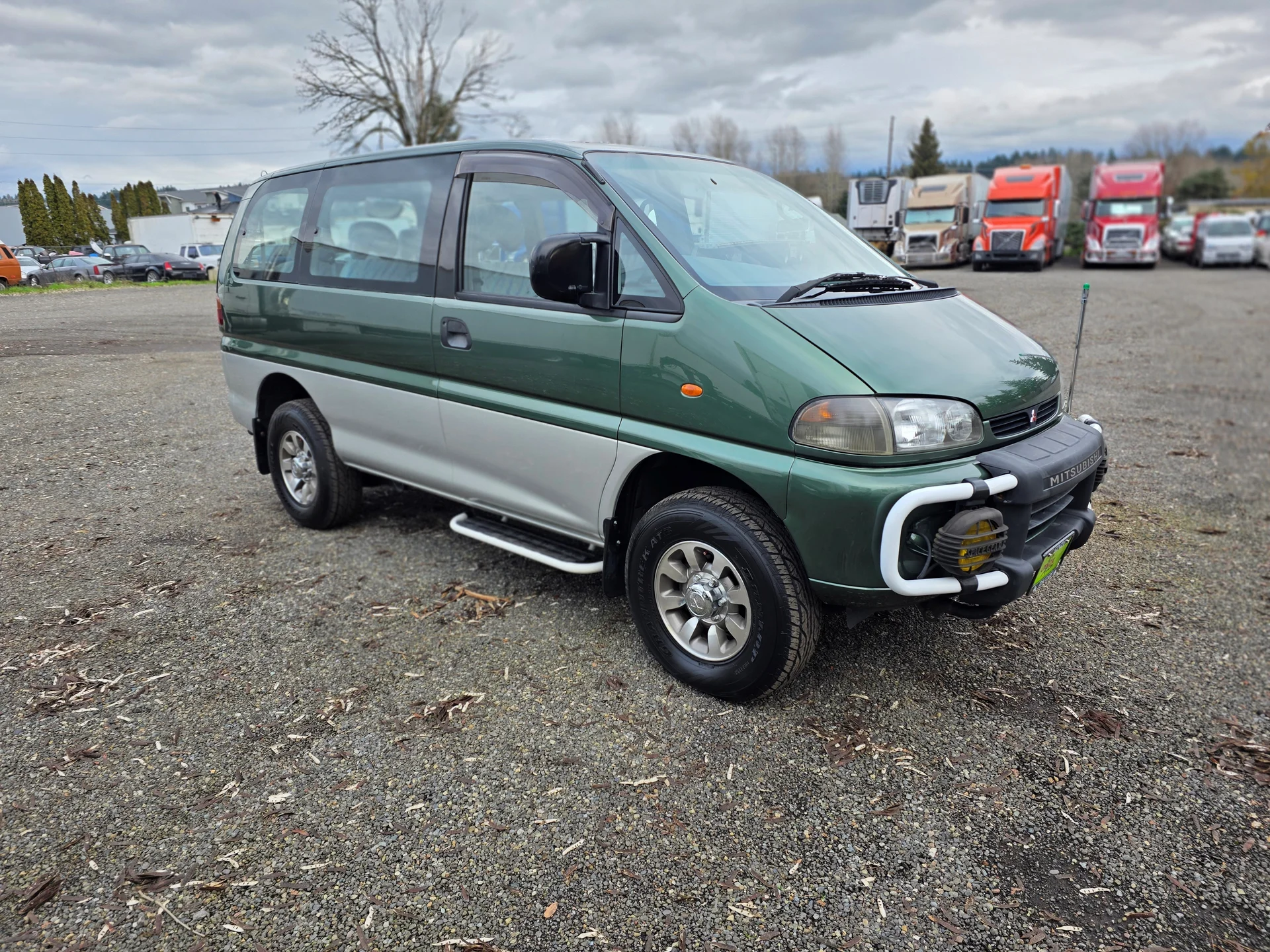 1997 Mitsubishi Delica 