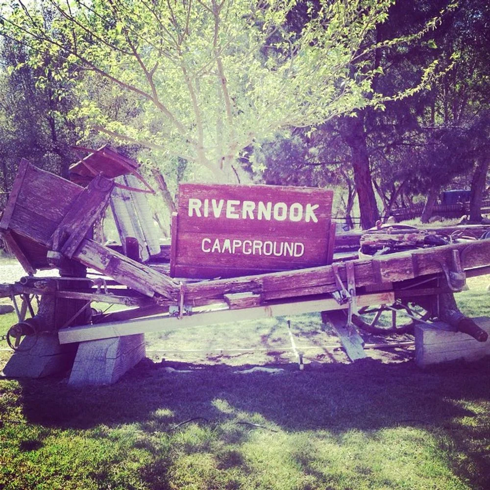 rivernook-campground-sign.jpg